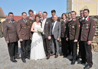 ASB FT Dominik Macher heiratet – Feuerwehrkameraden begleiteten das Brautpaar!