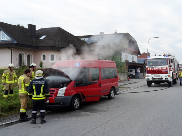 Fahrzeugbrand in Afing