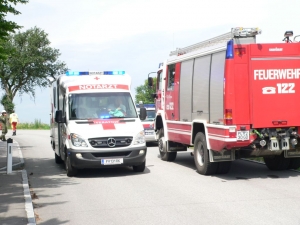 Verkehrsunfall mit eingeklemmter Person in Griechenberg