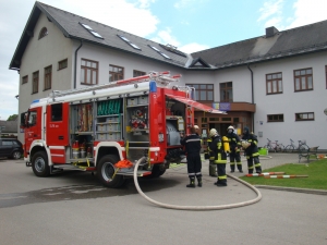 Evakuierungs-Übung in Hauptschule